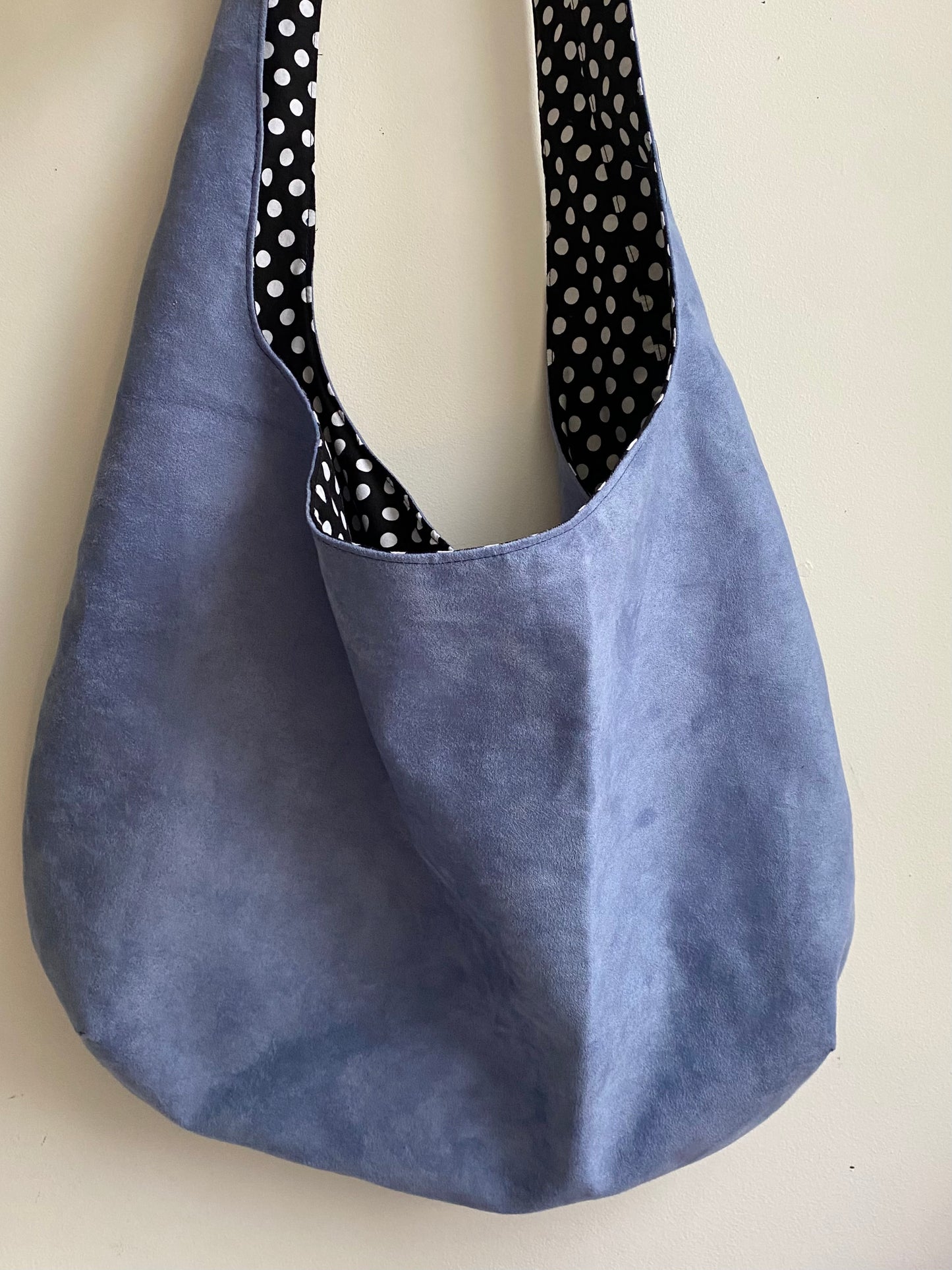 Reversible slouch bag - Polka dot x blue suede