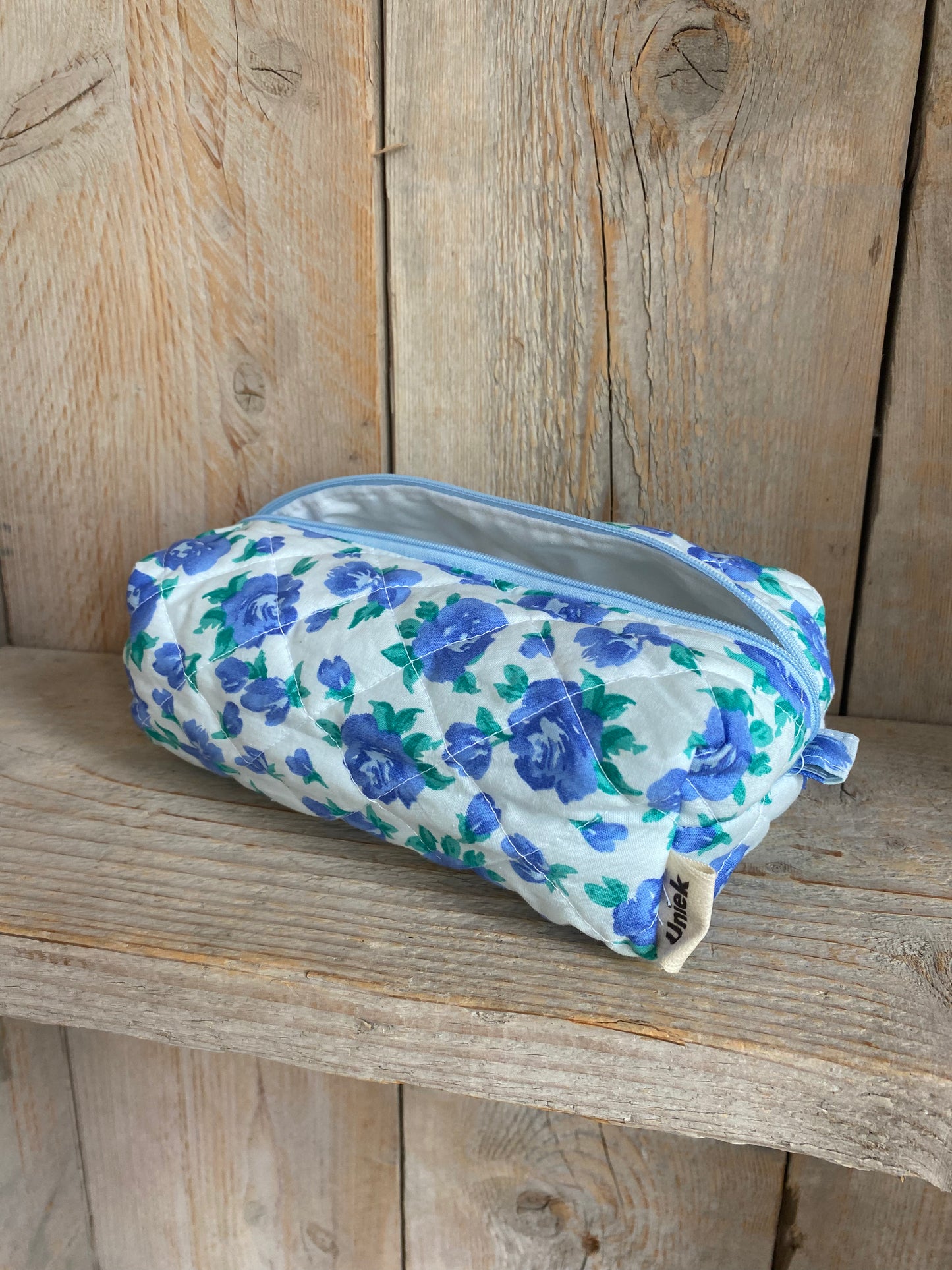 Medium Pouch Blue