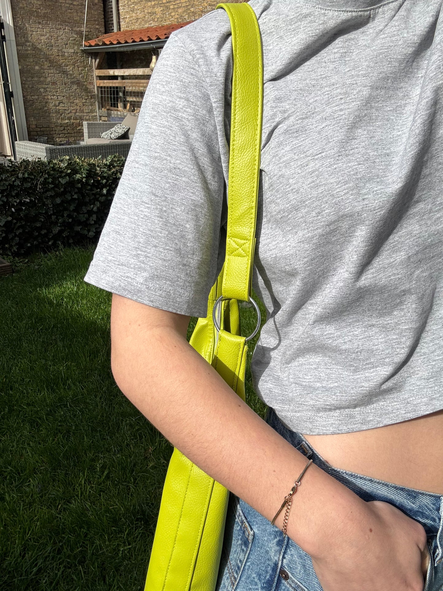 Leather bag lime - preorder