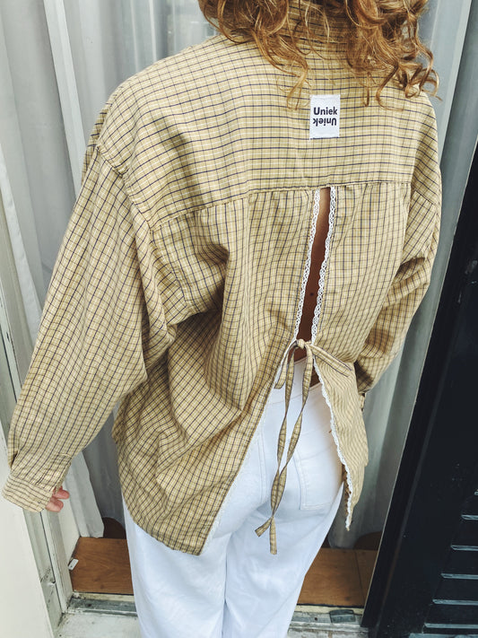 Upcycled blouse - Beige Lace