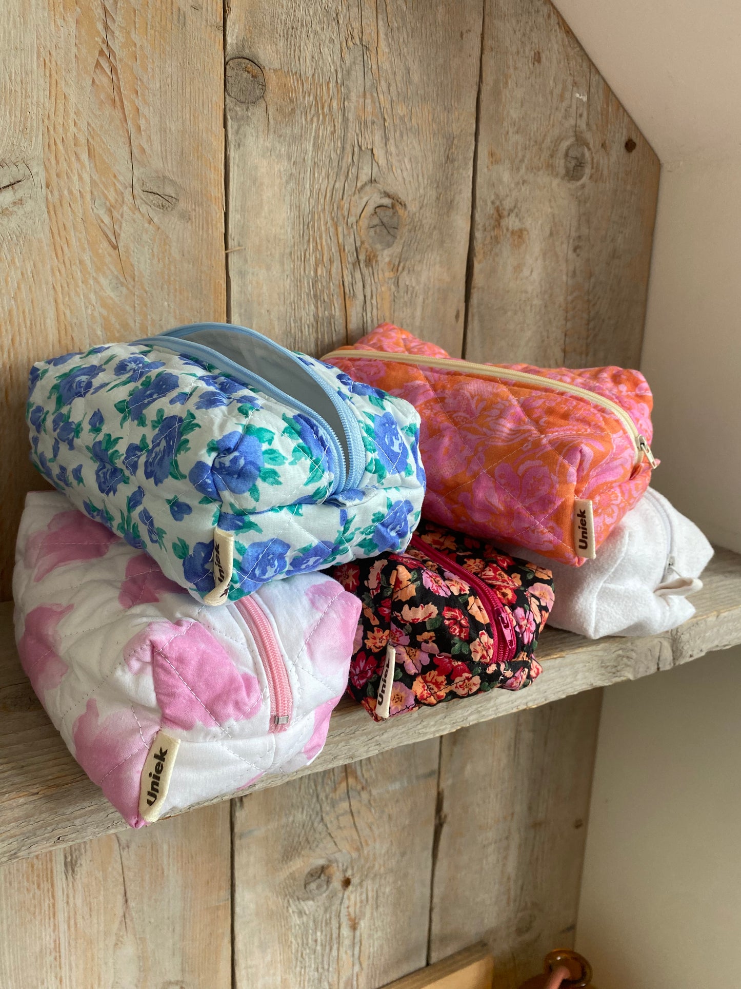 Medium Pouch - Pastels